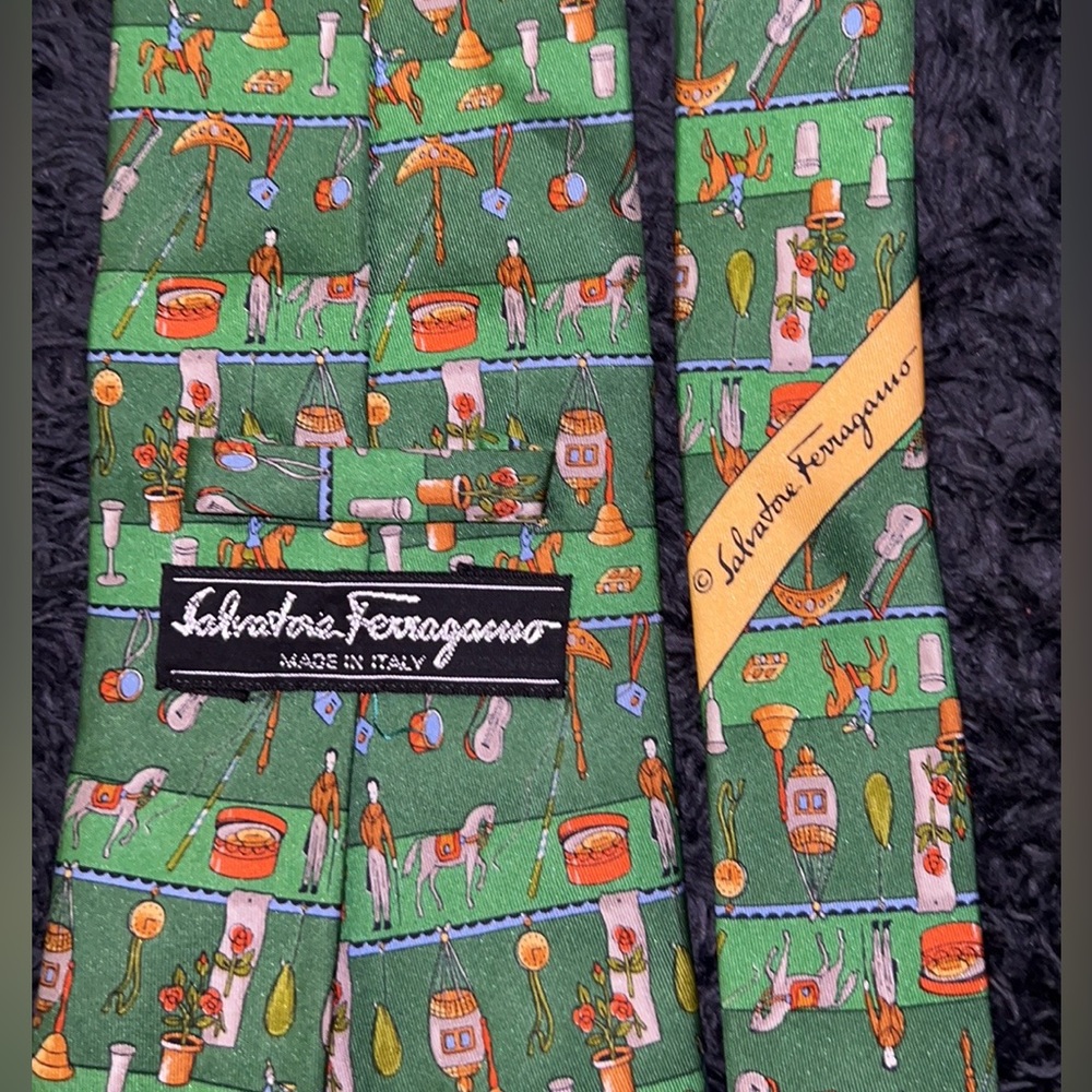 Salvatore Ferragamo Tie - Picture 4 of 8